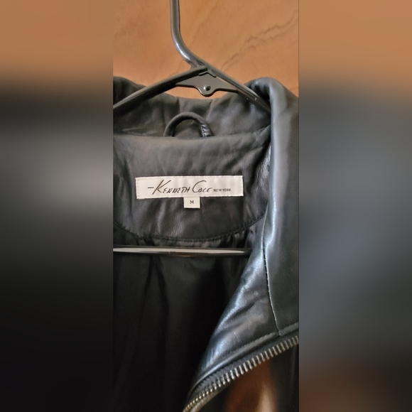 Kenneth Cole Soft 100% Leather Jacket - Picture 3 of 5